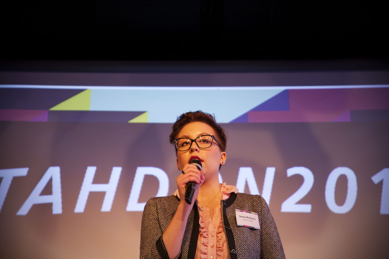 Tahdon2013-kampanjan puheenjohtaja Senni Moilanen puhui kansalaisaloitteen julkaistamistilaisuudessa maaliskuussa 2013.