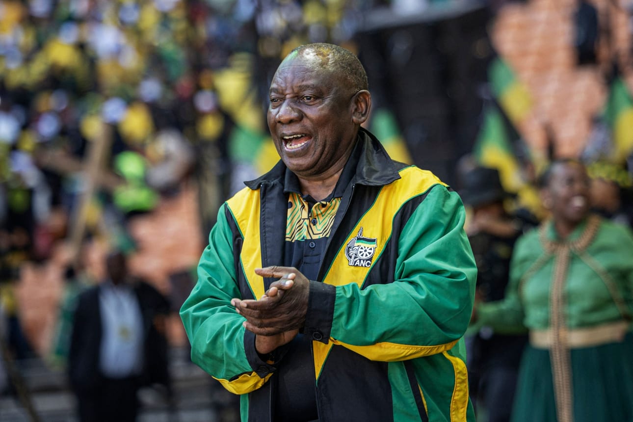 Presidentti Cyril Ramaphosan toinen kausi ei ole etukäteen täysin varma, jos maahan syntyy koalitiohallitus. LEHTIKUVA/AFP