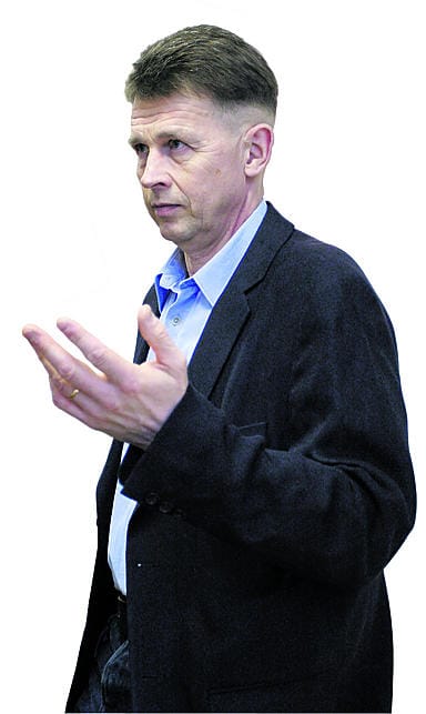 Dosentti Markku Myllykangas vastustaa medikalisaatiota.