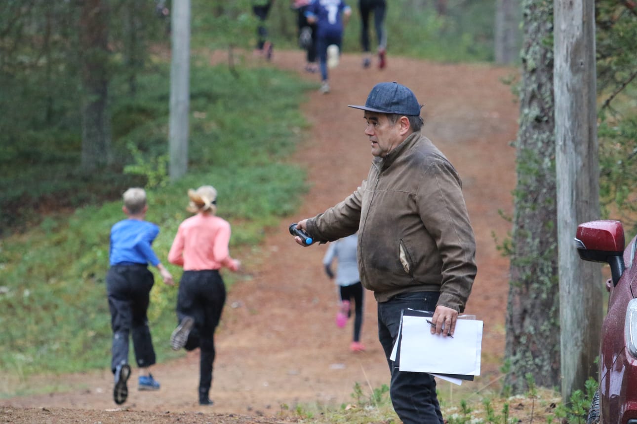 Vesa Ranta Limingan Niittomiehistä hoiti kuulutuksen.