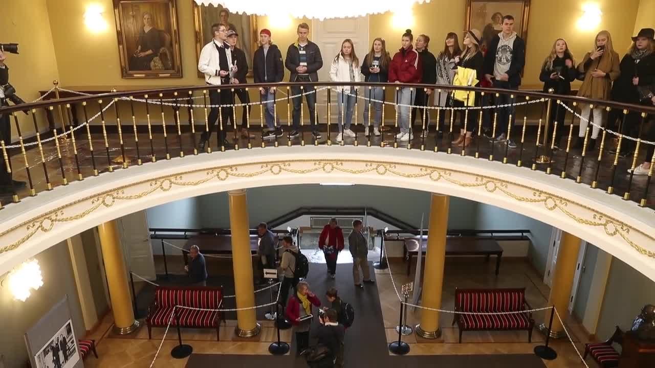 Presidentinlinna avautui kansalaisille