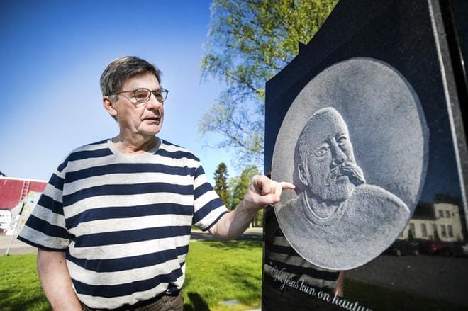 Lapualainen Veli Sipilä uskoo, että Esko Nikkarin muistopatsaan kansalaiskeräys tuottaa tällä kertaa tarvittavan rahamäärän. KUVA: KRISTA LUOMA