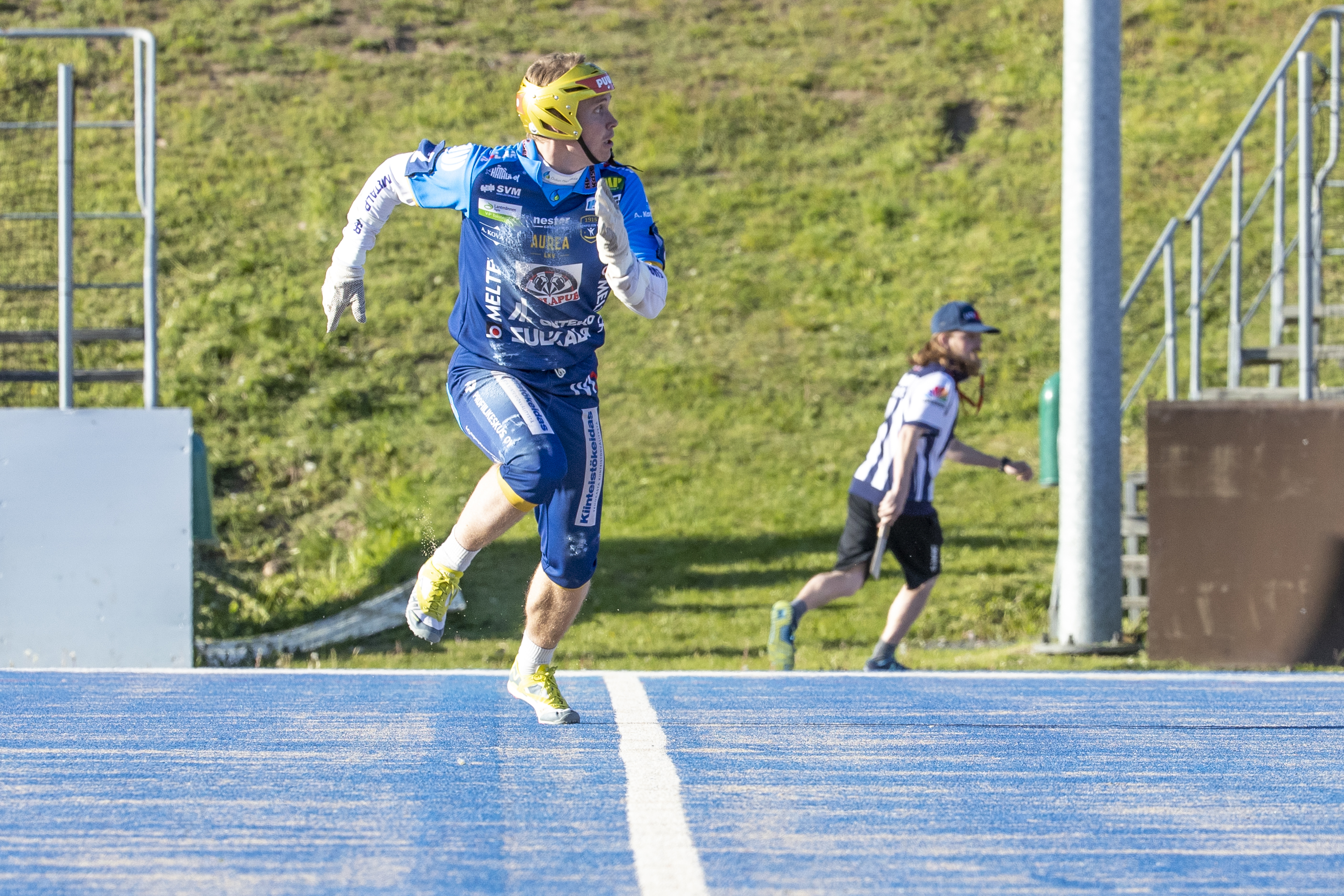 Kaupista tuli kolmekymppisen Juho Toivolan unelmadebyytti – Itä kukisti Lännen pesäpallon miesten arvo-ottelussa