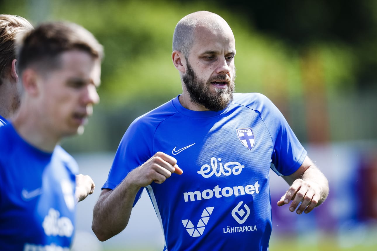 Teemu Pukki hakee maalitehoja vaihteeksi Huuhkajien riveissä.