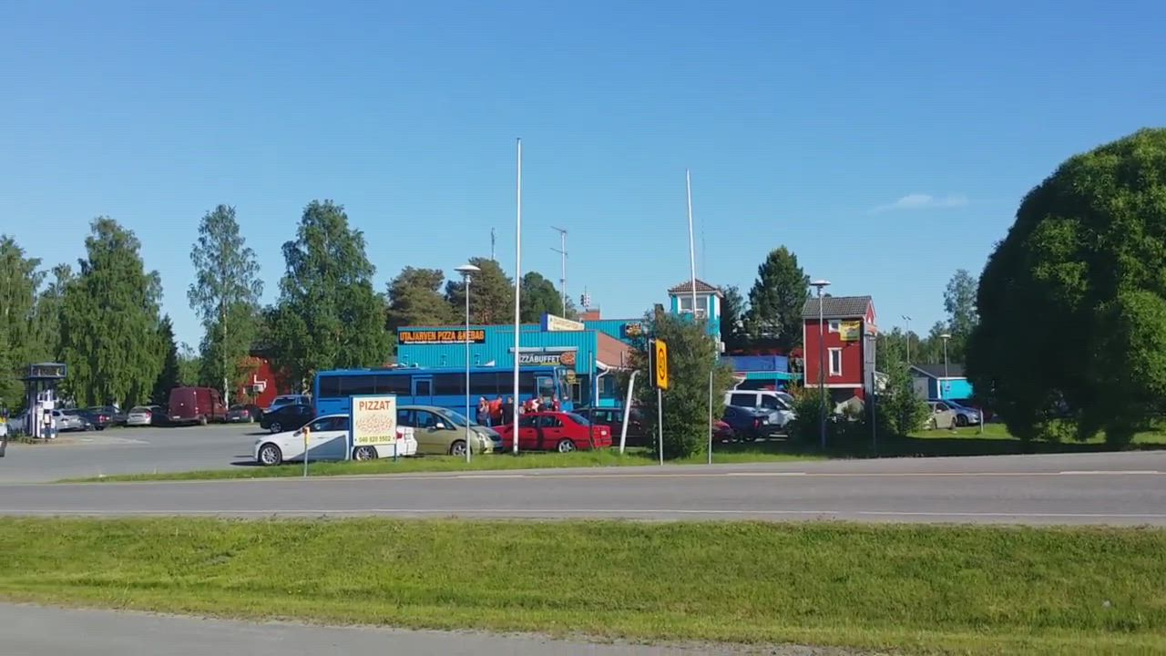 Utajärven UNTO - ROCK Konsertissa 16-17.6. pääsi myös lentämään kauniin sään helliessä juhlayleisöä.