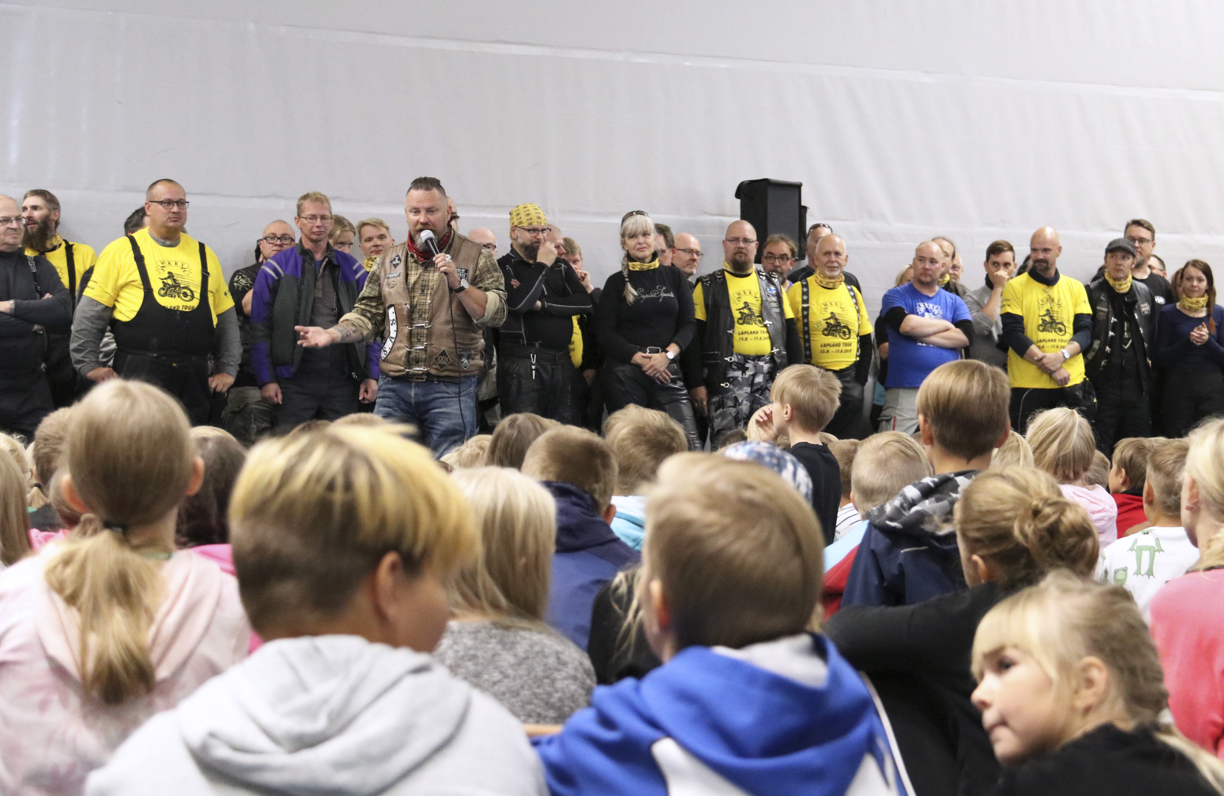 Tapahtuma houkutteli paikalle runsaasti vapaaehtoisia motoristeja.