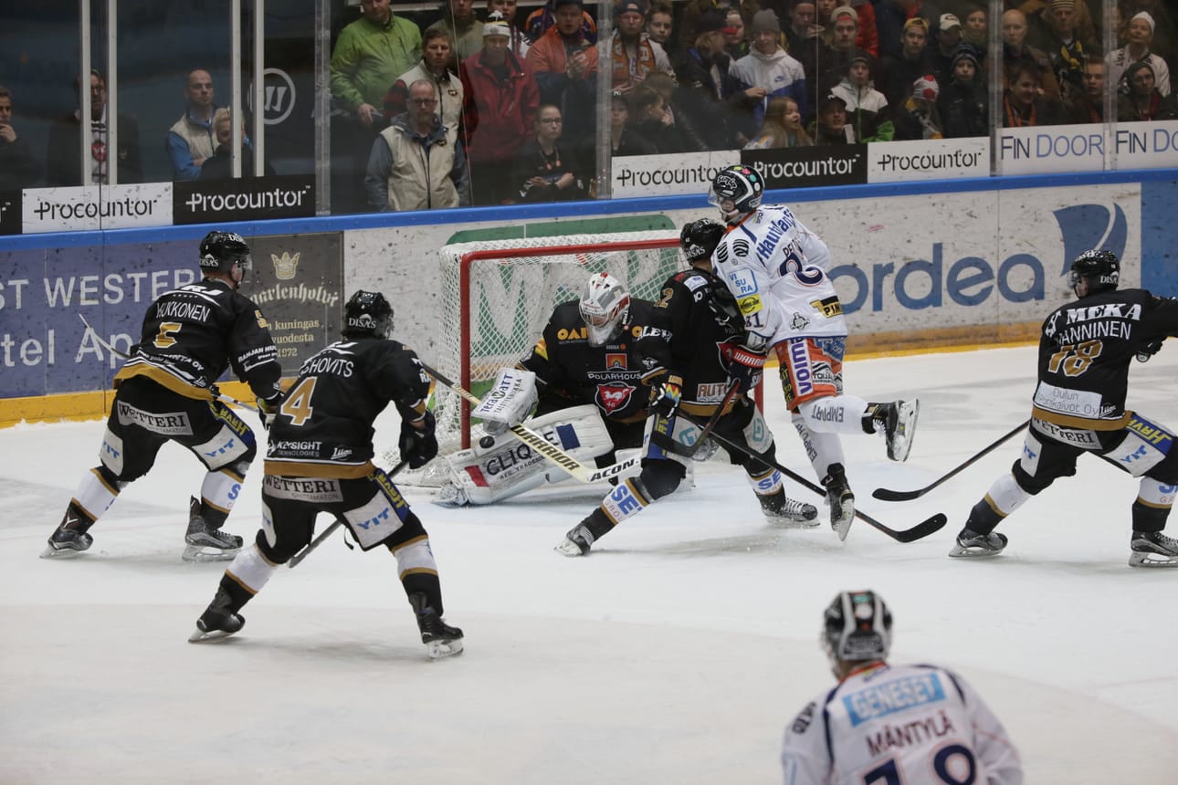 Kärpät ja Tappara ottavat toisistaan mittaa Raksilassa seitsemännessä välieräottelussa.