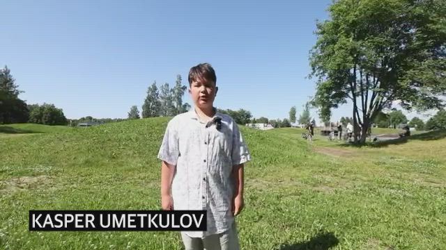 9-vuotias Kasper Umetkulov Oulusta beatboxaa Hollihaan puistossa