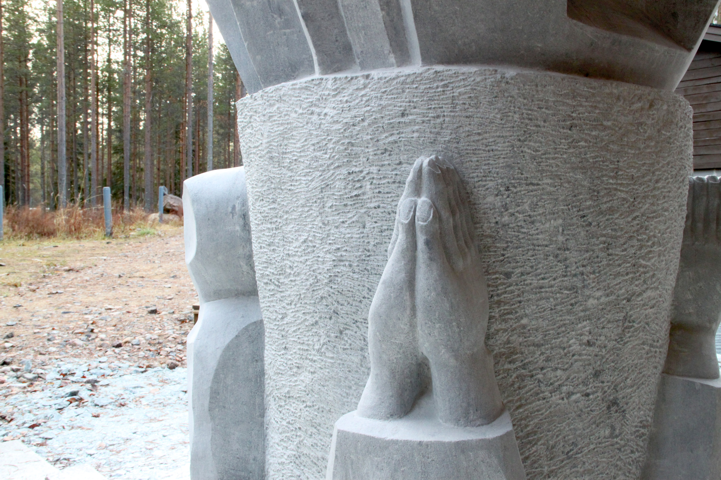 Rukoilevat kädet.