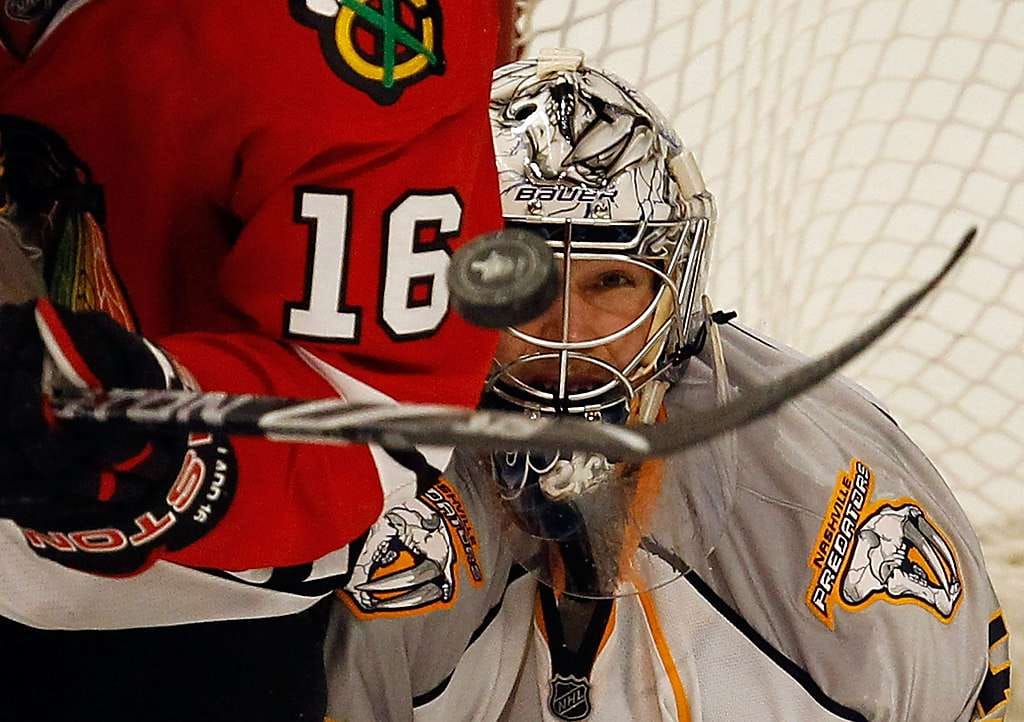 Suomalaiset maalivahdit ovat suurissa saappaissa NHL:ssä. Pekka Rinne (vas.) tukkii Nashvillen verkon, Antti Niemi (ylh.) Chicagon, Miikka Kiprusoff Calgaryn ja Niklas Bäckström Minnesotan.