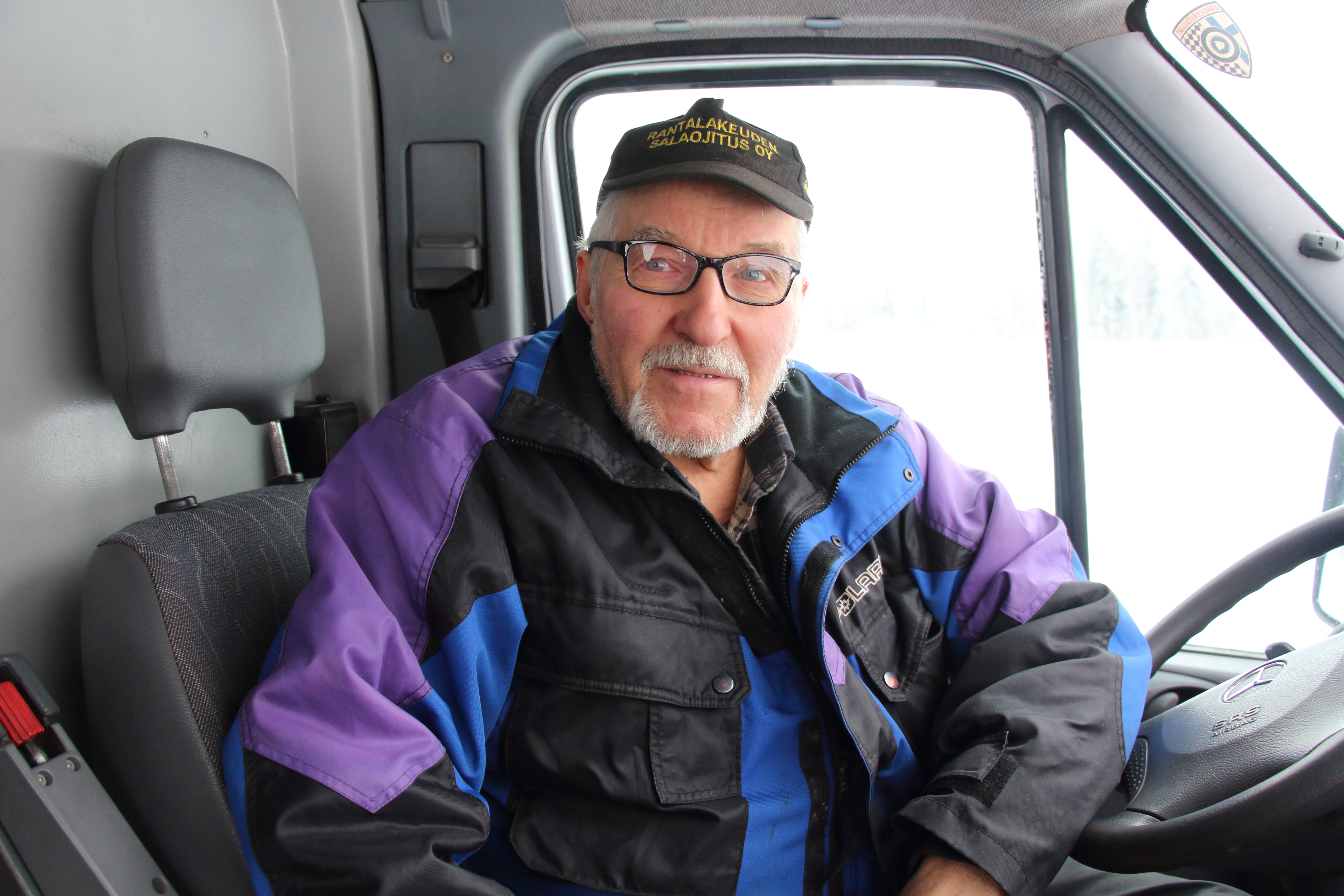 Katso video: Martti Matikainen on ajanut kilpaa neljä vuosikymmentä "Nyt tehdään rataa ja annetaan muillekin ajamiseen mahdollisuus"