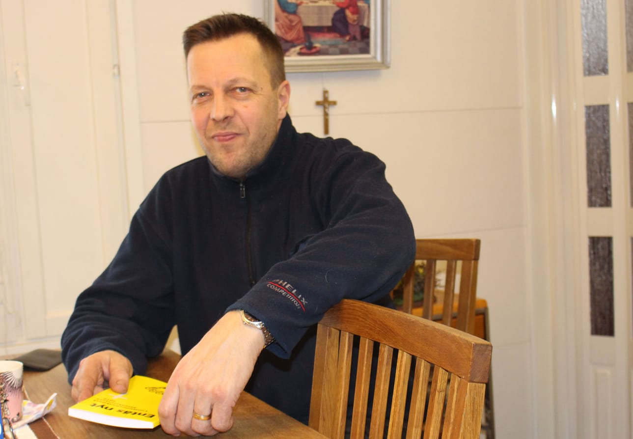 Siikalatvan seurakunnan kirkkovaltuuston puheenjohtaja Jari Haverinen on aloittanut uudessa luottamustoimessa tutustuen viidestä kappelista koostuvaan seurakuntaan. Omaksuttavaa on paljon, mutta myös intoa olla kehittämässä kotiseurakuntaa seurakuntalaisia toimintaan osallistumiseen aktivoivaan suuntaan.