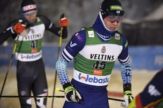 Yhdistetyn urheilija Otto Niittykoski lähtee torstaina Sotkamosta Pohjanmaalle viettämään joulua perheensä kanssa. Sitä ennen hän hiihtää kilpaa lauantaina Jurvassa ja tarvittaessa treenaa myös jouluaattona, jos harjoitusohjelmassa niin lukee. KUVAT: LEHTIKUVA/VESA MOILANEN