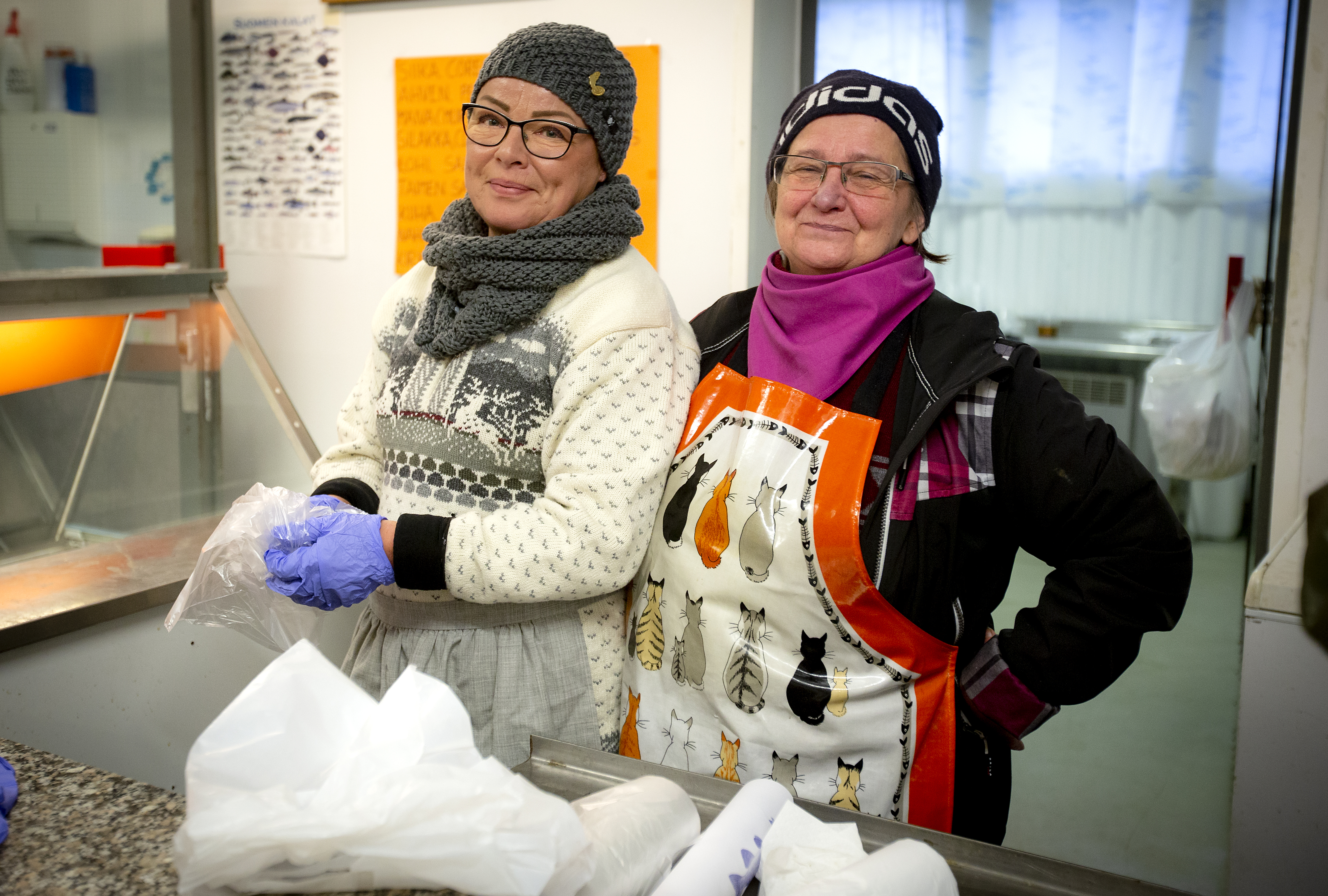 Merja Rantoharju jatkaa kalamarkkinoiden järjestämistä ja Lapaluodon kalahallin toimintaa Hilkka Rahtulan jäädessä eläkkeelle joulukuussa.
