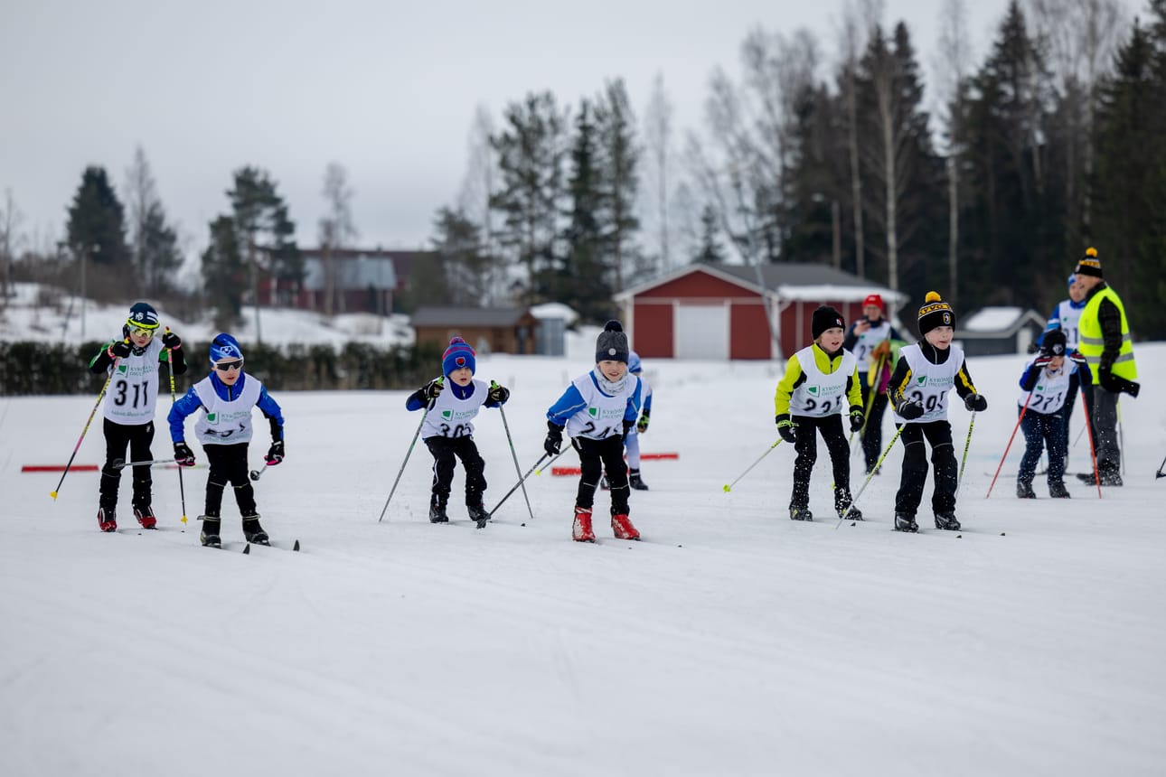 Maakuntaviesti ja nuorisoviesti siirtyvät myöhempään ajankohtaan.
