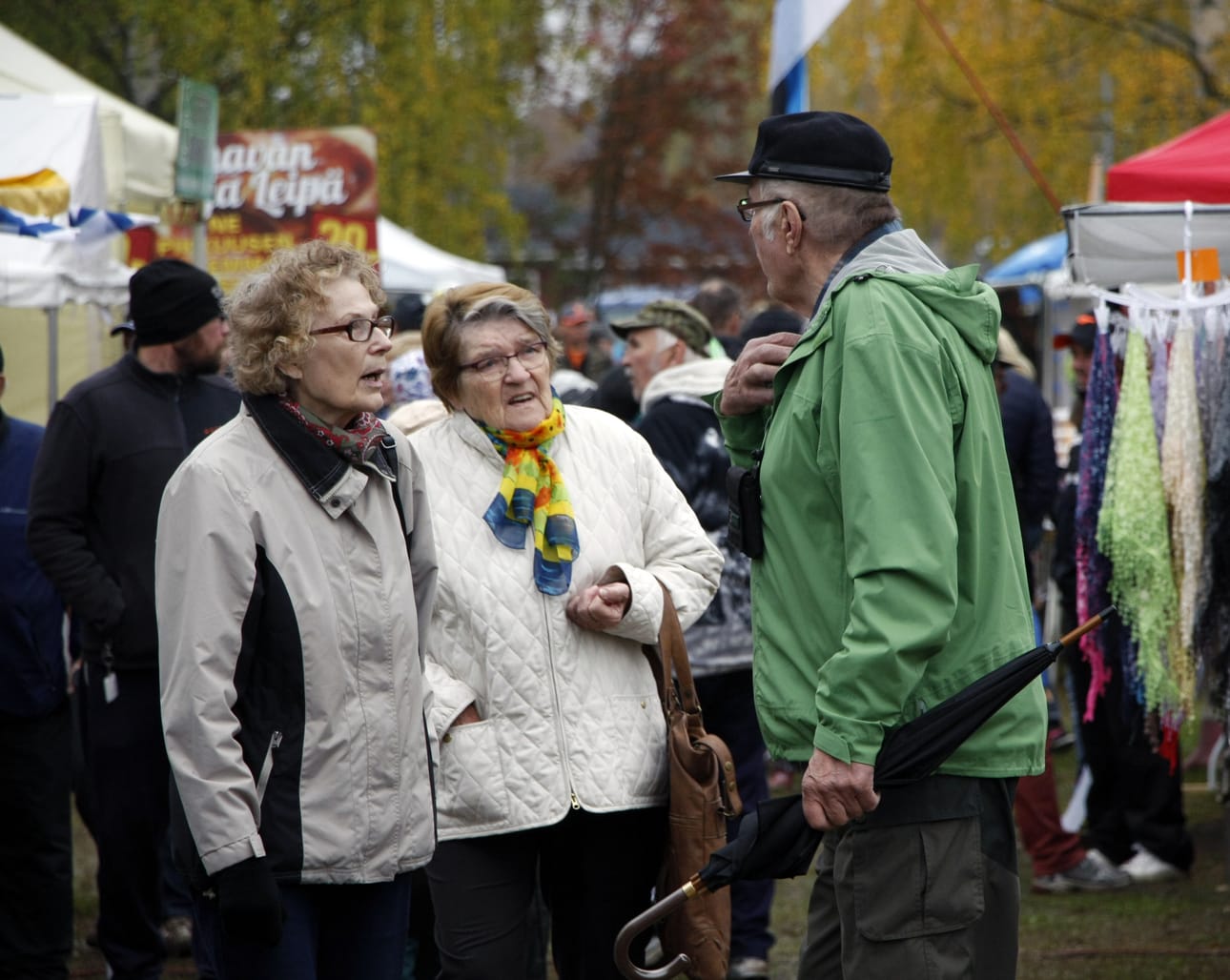 Perunamarkkinoilla tavataan tuttuja.