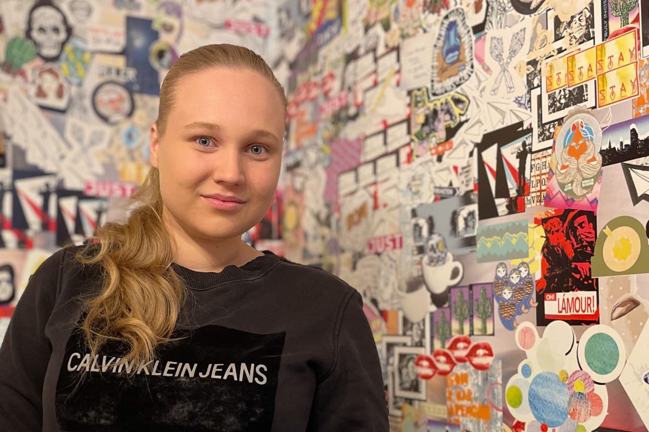 Greta Pöyskö pitää varsinkin lähihoitajan työn monipuolisuudesta.
