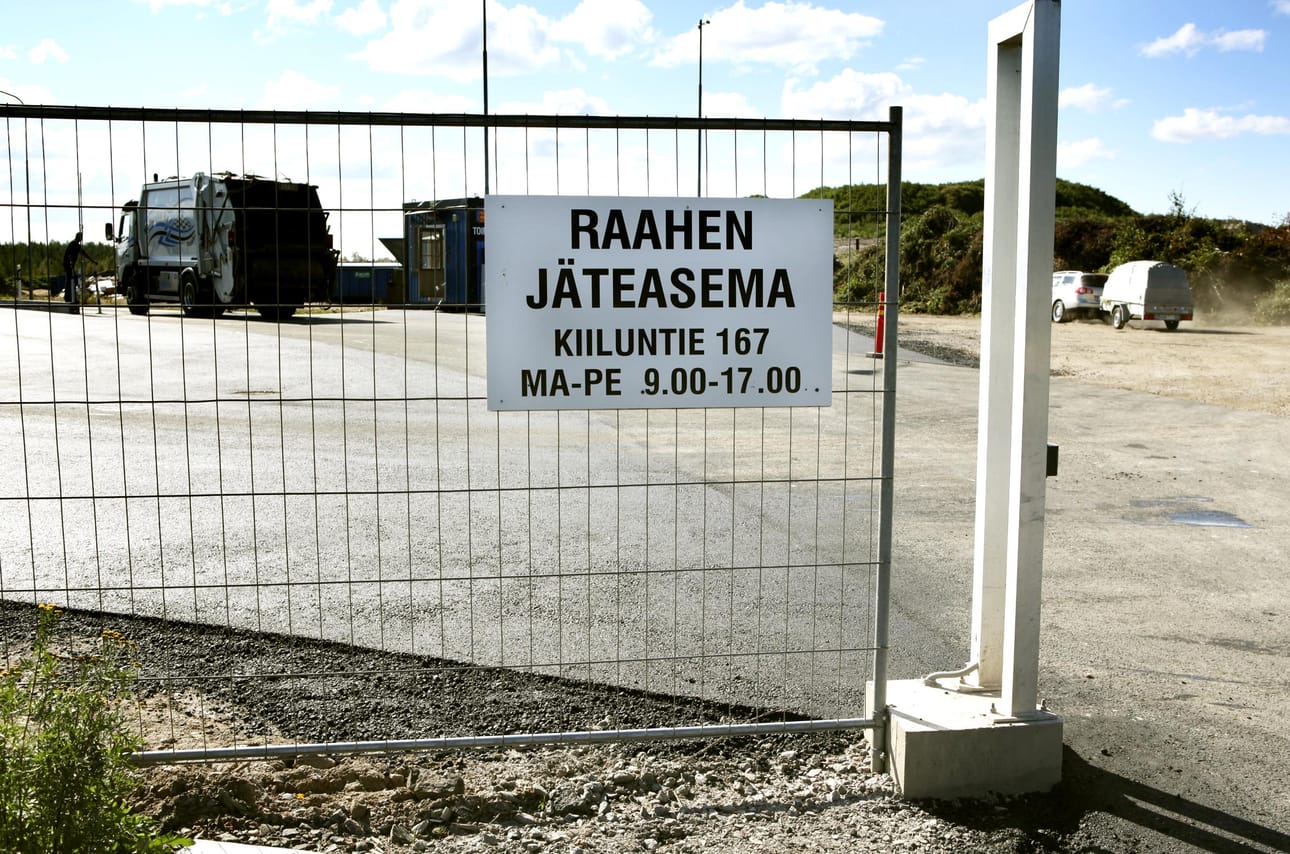 Raahelaisten jätteet kuljetetaan nykyään Ouluun.