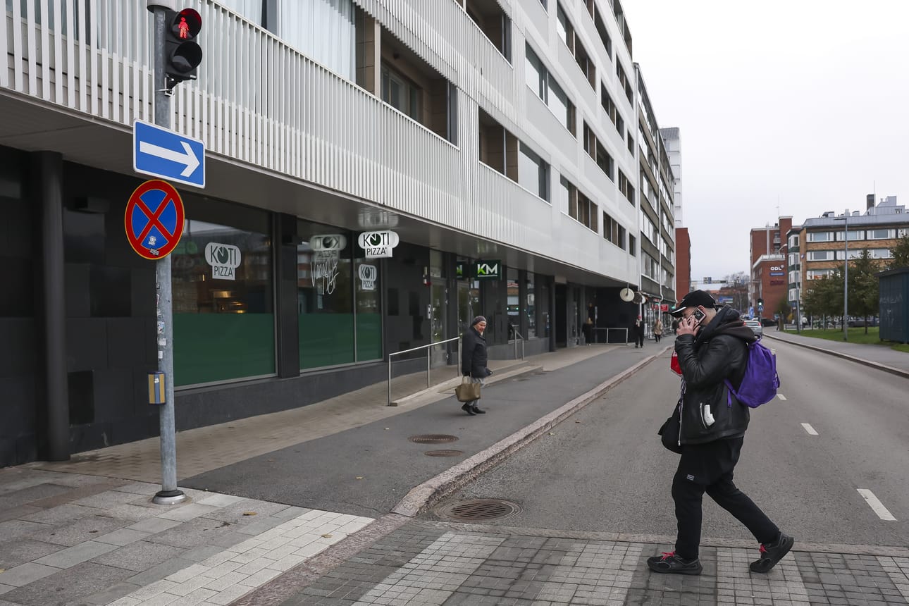 Monien mielestä punaisia päin kävely on niin vähäinen rike, ettei se kiinnosta poliisiakaan.