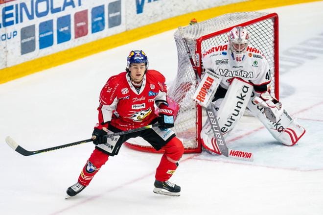 Eemil Erholtz ehti pelata syyskaudella 14 liigaottelua ennen kuin siirtyi Sportin U20-joukkueen vahvuuteen. Kuva: Samppa Toivonen