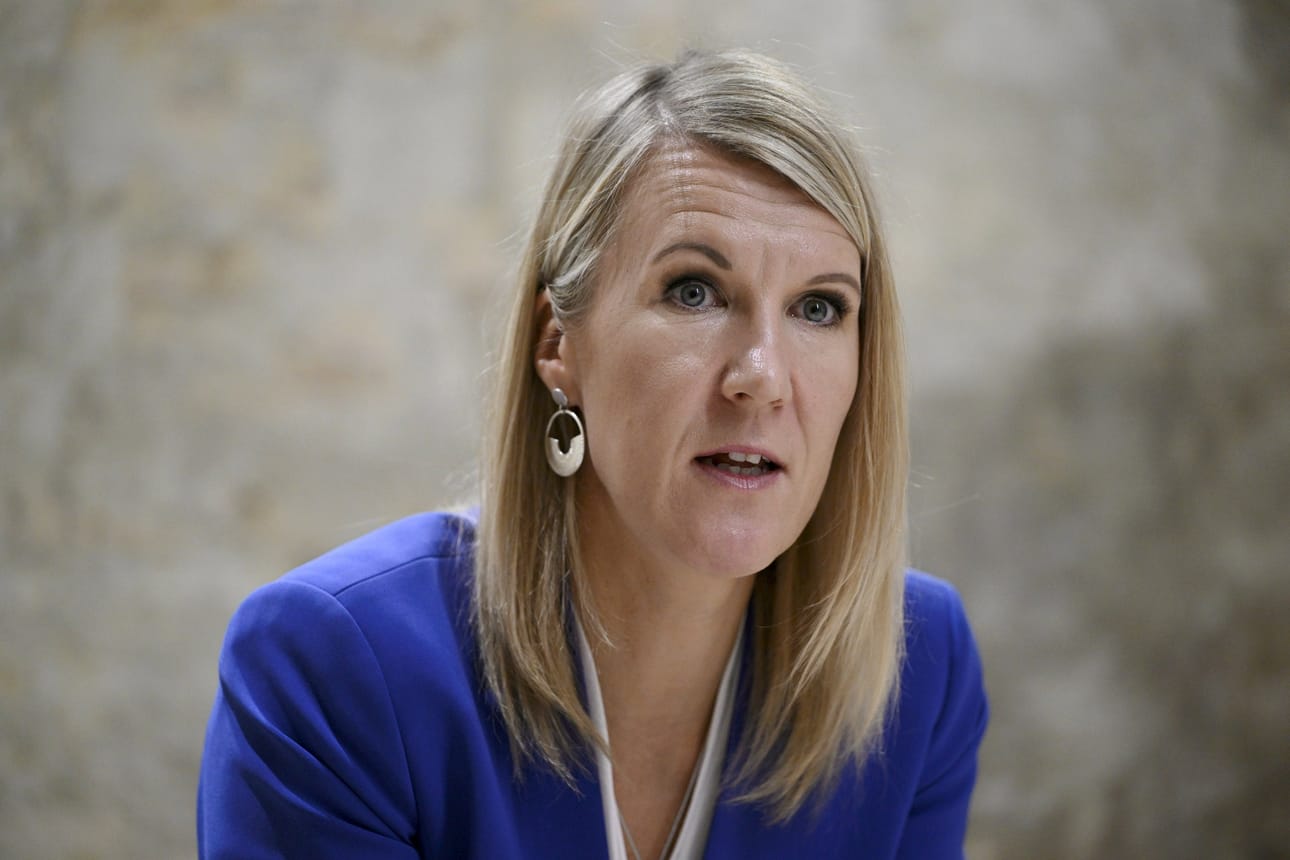 Tiede- ja kulttuuriministeri Sari Multala (kok.). LEHTIKUVA / ANTTI AIMO-KOIVISTO