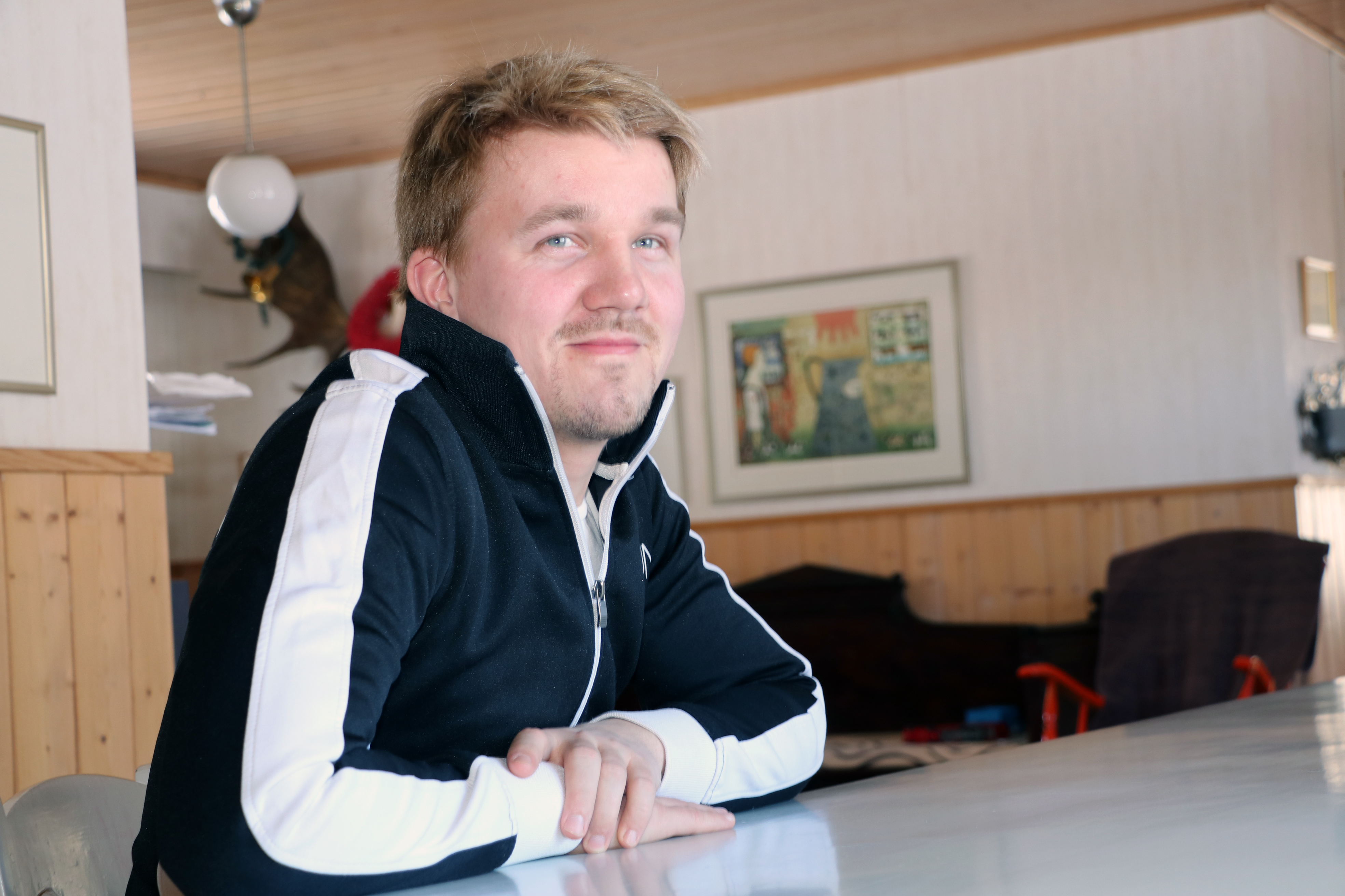 Jaakko Uiton navetassa on sekä Ayshireitä että Hosteineja. –¿Pidän lehmiä ulkona niin pitkään kuin mahdollista.