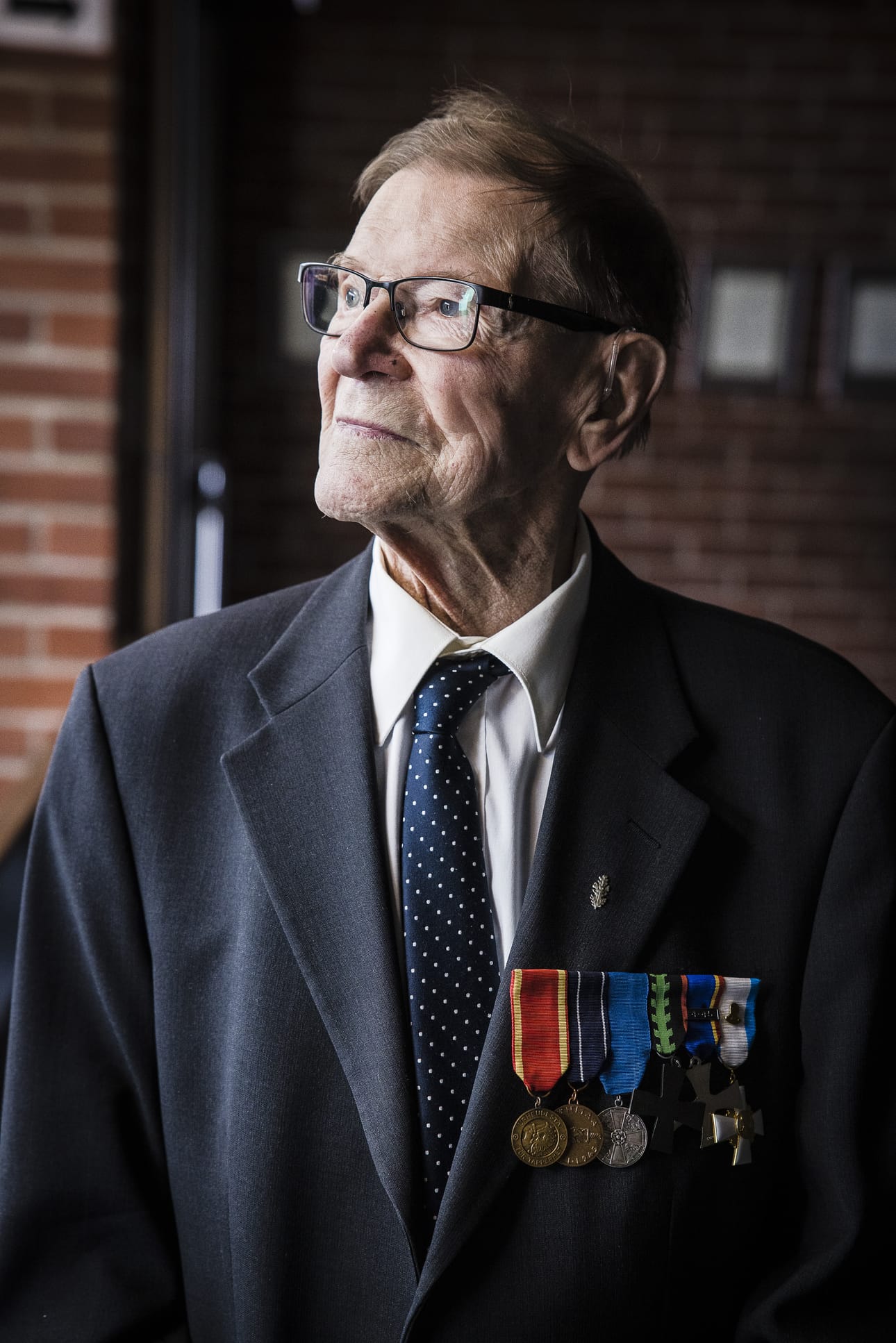 Arvi Räsänen juhli torstaina varuskuntaravintolassa Lapin veteraanijärjestöjen ansiokasta toimintaa. Järjestöjen päätösjuhlaan hän tuli omalla autolla.