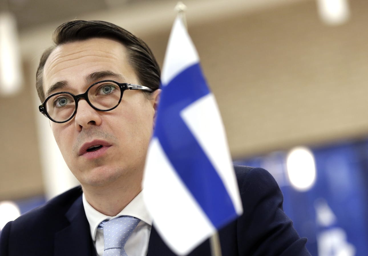 Carl Haglund (rk.) sanoo, että keskusteluissa rasistiset suuntaukset rehottavat