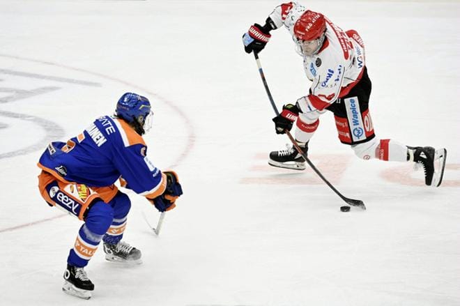 Roope Talaja teki Sportin tärkeän avausmaalin Hakametsässä ja katkaisi pitkän maalittoman putkensa. Kuvat: Lehtikuva/Antti Aimo-Koivisto