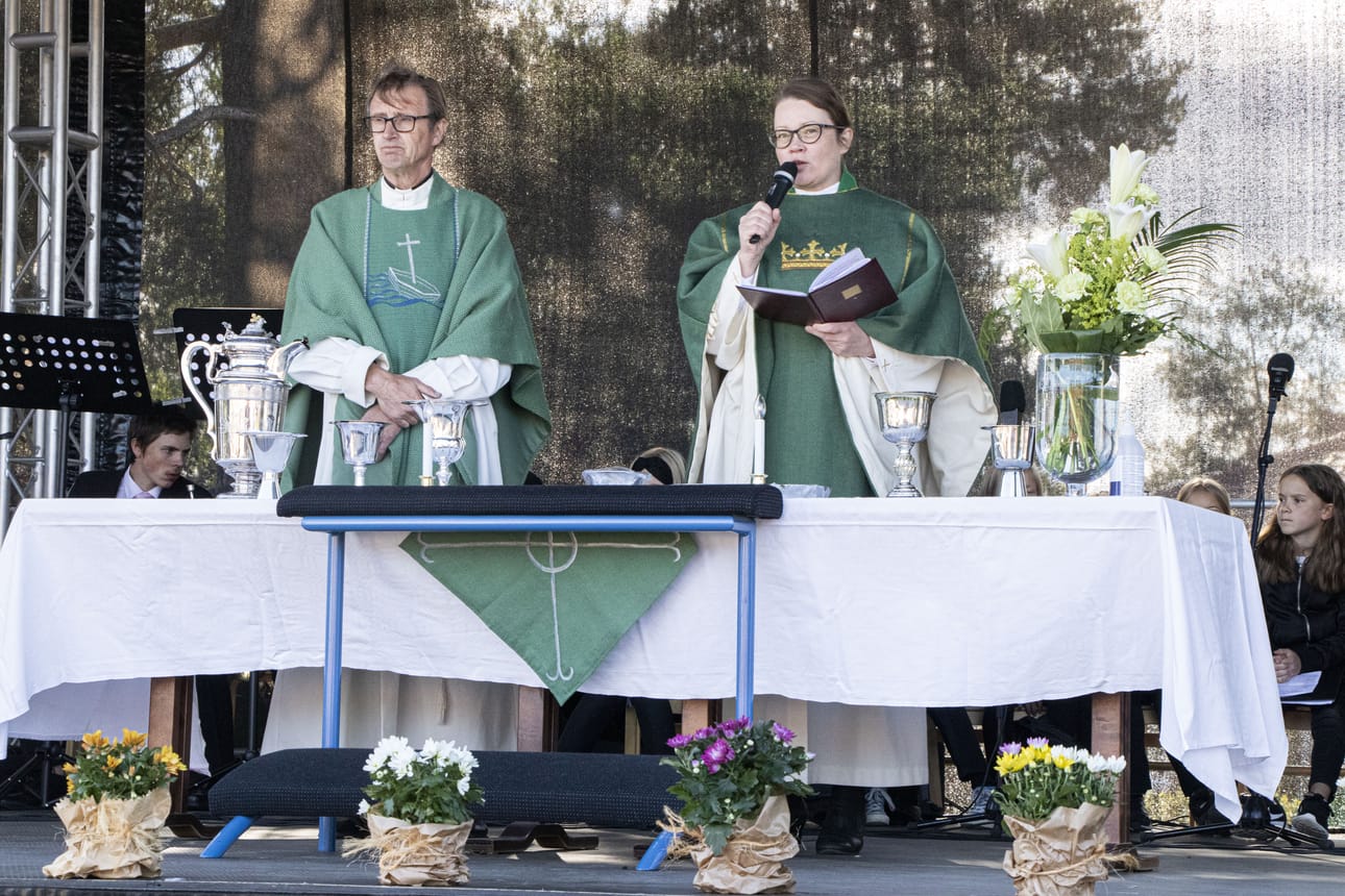 Messussa nautittiin myös ehtoollinen. Lääninrovasti Erja Oikarinen lausui ehtoollisen asetussanat. Kirkkoherra Harri Joensuu avusti.