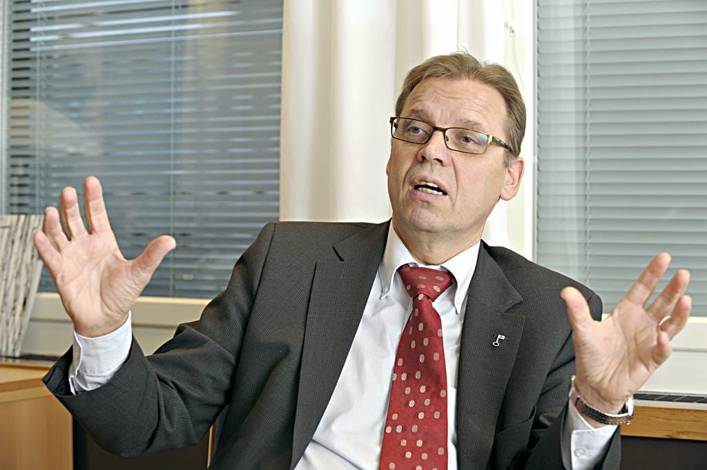 SAK:n puheenjohtaja Lauri Lylyn mukaan keskusjärjestöjen resursseja hukkuu päällekkäisten toimintojen takia.