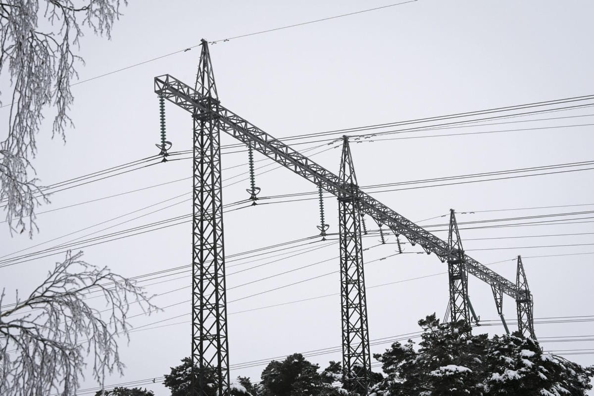 Sähkön tukkumarkkinahinnat kohosivat kesän jälkeen tuntuvasti ympäri Euroopan. Lehtikuva / Emmi Korhonen