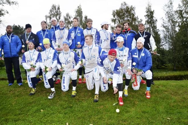 Vedon A-poikien kelpasi iloita. KUVA: MARKKU TURPELA