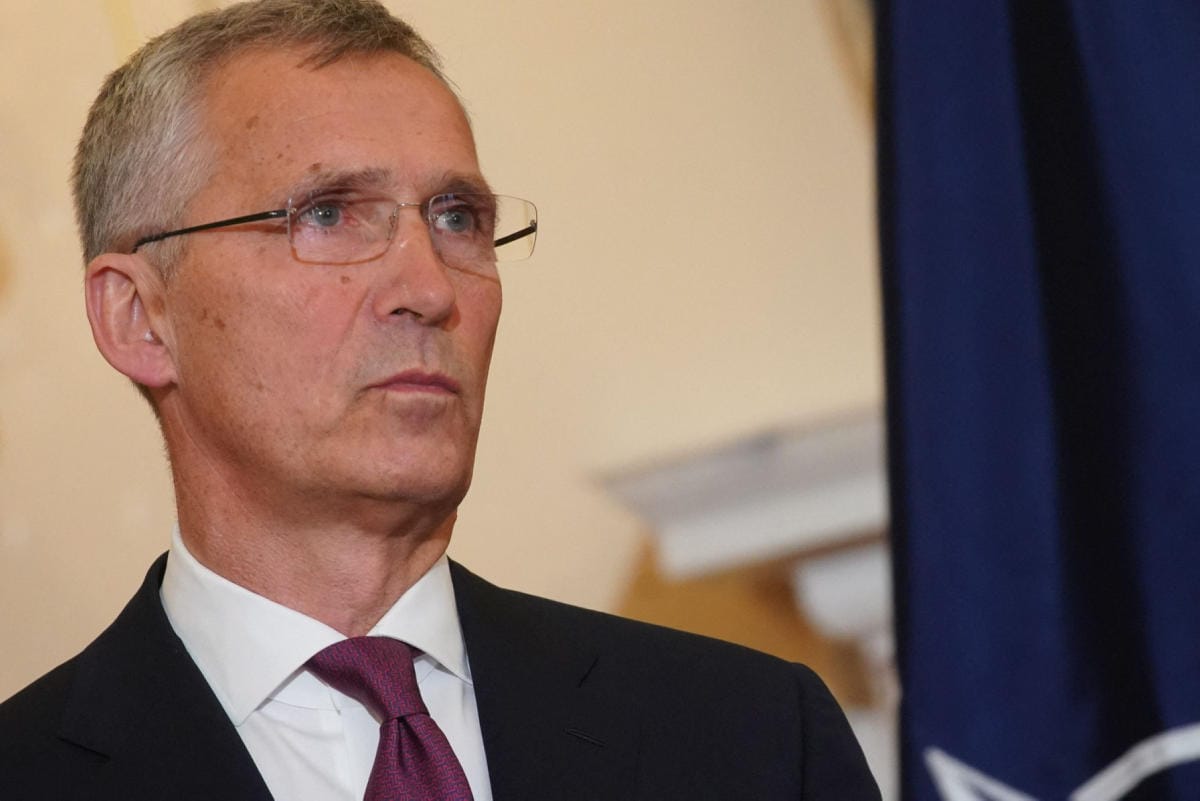 Naton pääsihteeri Jens Stoltenberg odottaa sotilasliiton jäsenmailta uusia sitoumuksia aseavusta Ukrainalle. LEHTIKUVA/AFP