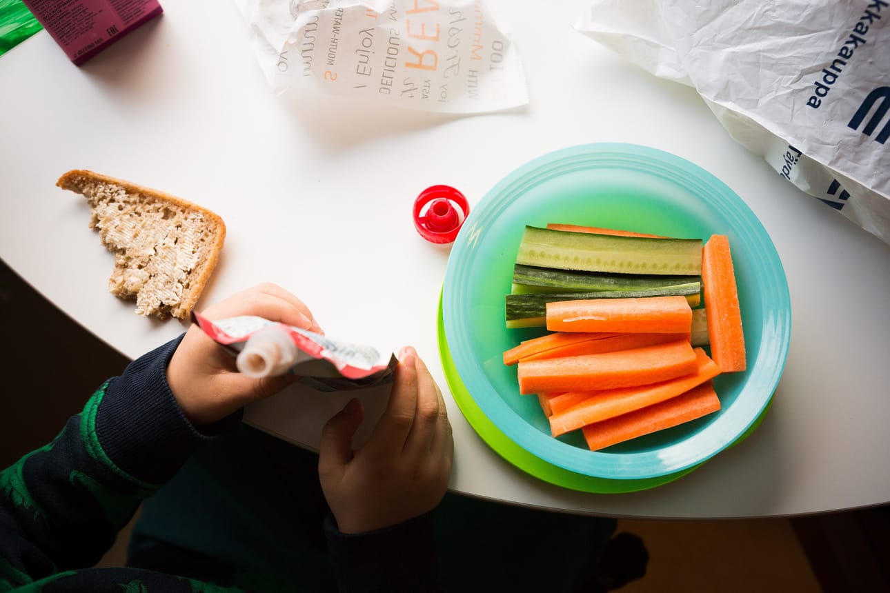 Lapsi oppii vierasta kieltä sitä paremmin, mitä nuorempana sille altistuu.