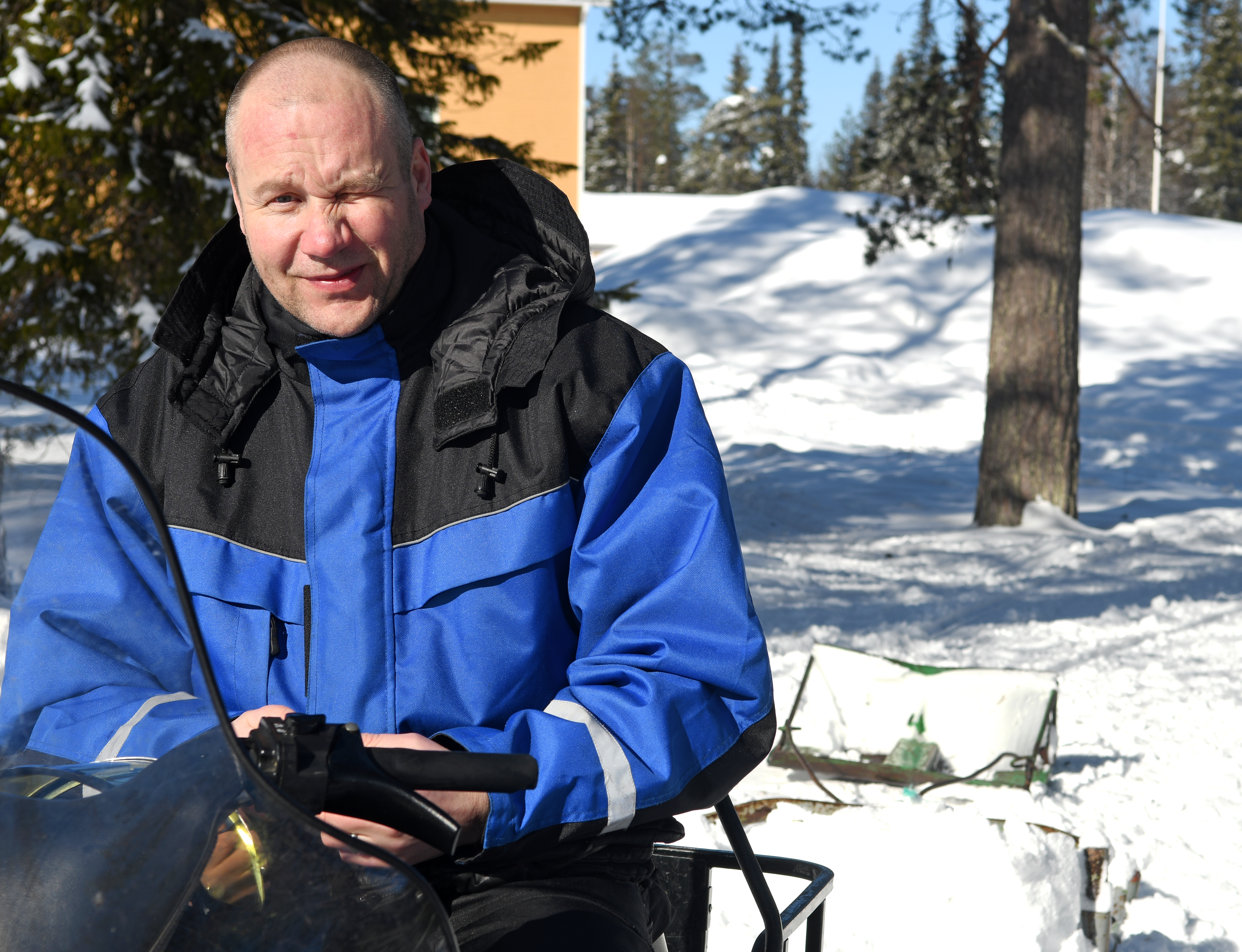 Kulmala nauttii hiihtämisestä ja tekee latuja myös omaksi huvikseen.