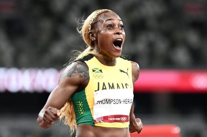 Jamaikan Elaine Thompson-Herah juoksi naisten 100 metrin olympiavoittajaksi lauantaina. Kuva: Lehtikuva / AFP