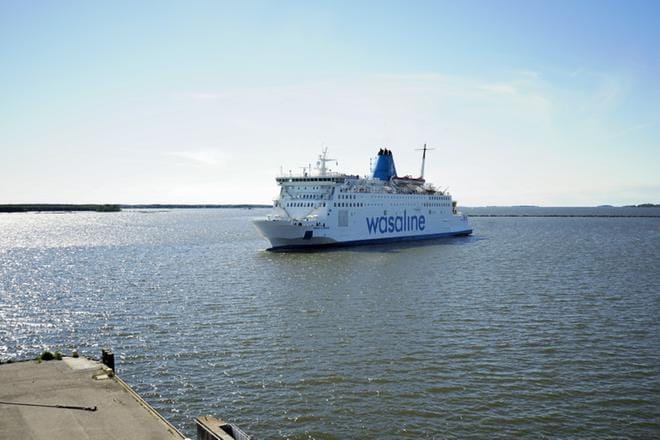 Wasa Express saapui satamaan viime heinäkuussa. Vaasan ja Uumajan välinenkin liikenne voi saada passintarkastuksia huippukokouksen aikana. KUVA: SAMPPA TOIVONEN