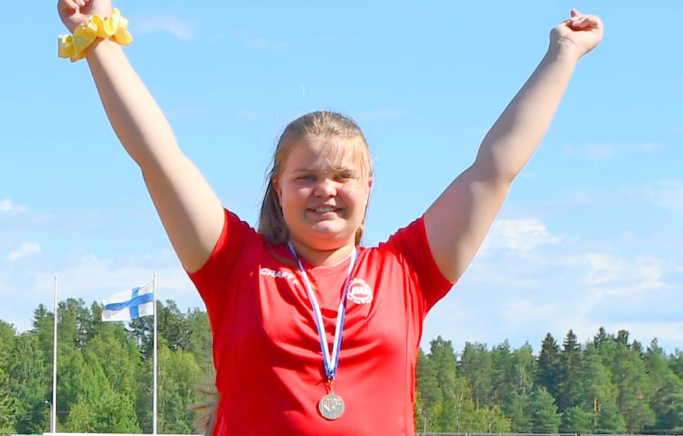 Alavuden Urheilijoiden Aliisa Pollari saavutti kolme kultamitalia Etelä-Pohjanmaan piirin yleisurheilun Sisu-huipentumassa. Arkistokuva.