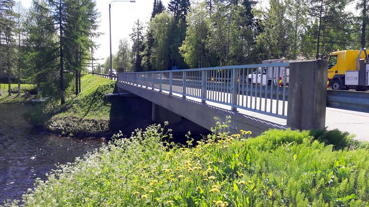 Sotkamon keskustassa korjataan siltaa noin puolentoista vuoden aikana.