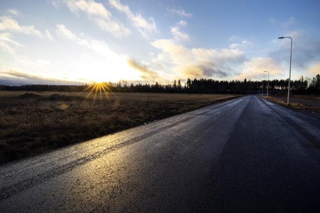 Laajametsässä sijaitseva kemianteollisuuden jättitontti sijaitsee osin Vaasan ja osin Mustasaaren puolella. KUVA: JARNO PELLINEN