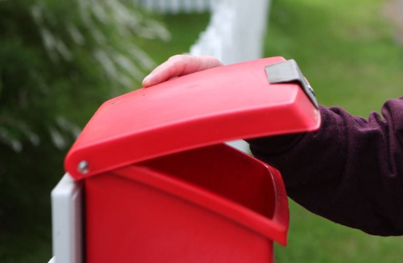 Postilaatikon paikasta alkanut riita johti sumuttamiseen Kemissä. Kuvituskuva.