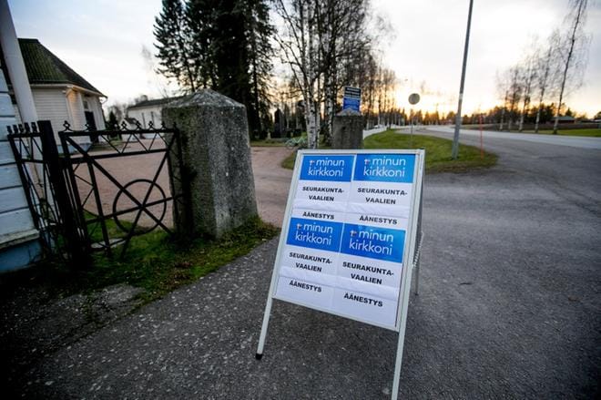 Sunnuntai-iltana selviää seurakuntien uudet luottamushenkilöt. Seurakuntavaaleissa äänioikeus on 16 vuotta täyttäneillä kirkon jäsenillä. Kuva: Jaakko Elenius