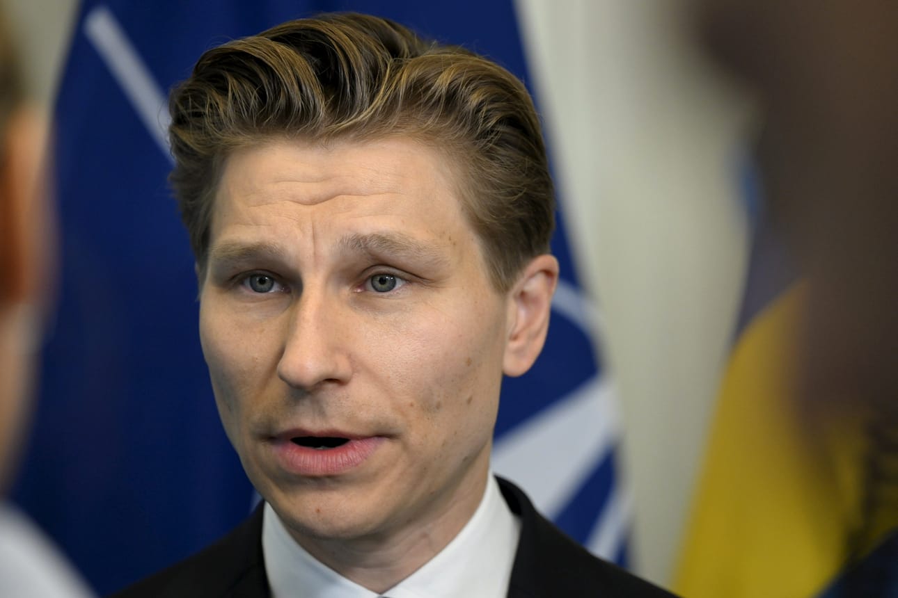 Arkistokuvassa puolustusministeri Antti Häkkänen (kok.). LEHTIKUVA / Emmi Korhonen