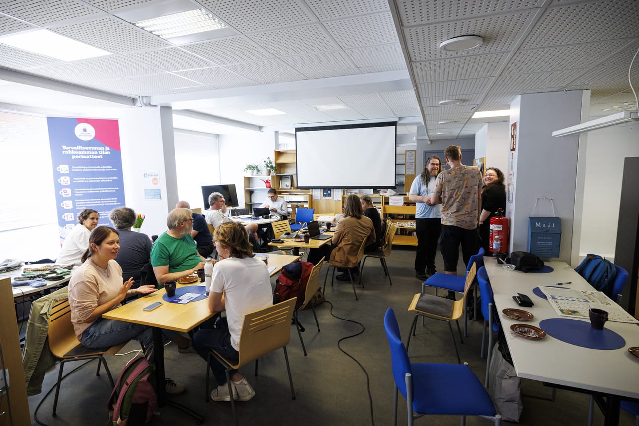 Pohjoismaisten wikimedistien wikitapaaminen järjestettiin ensimmäistä kertaa Suomessa. Paikaksi valikoitui Oulu, Tuiran yhteisötila.