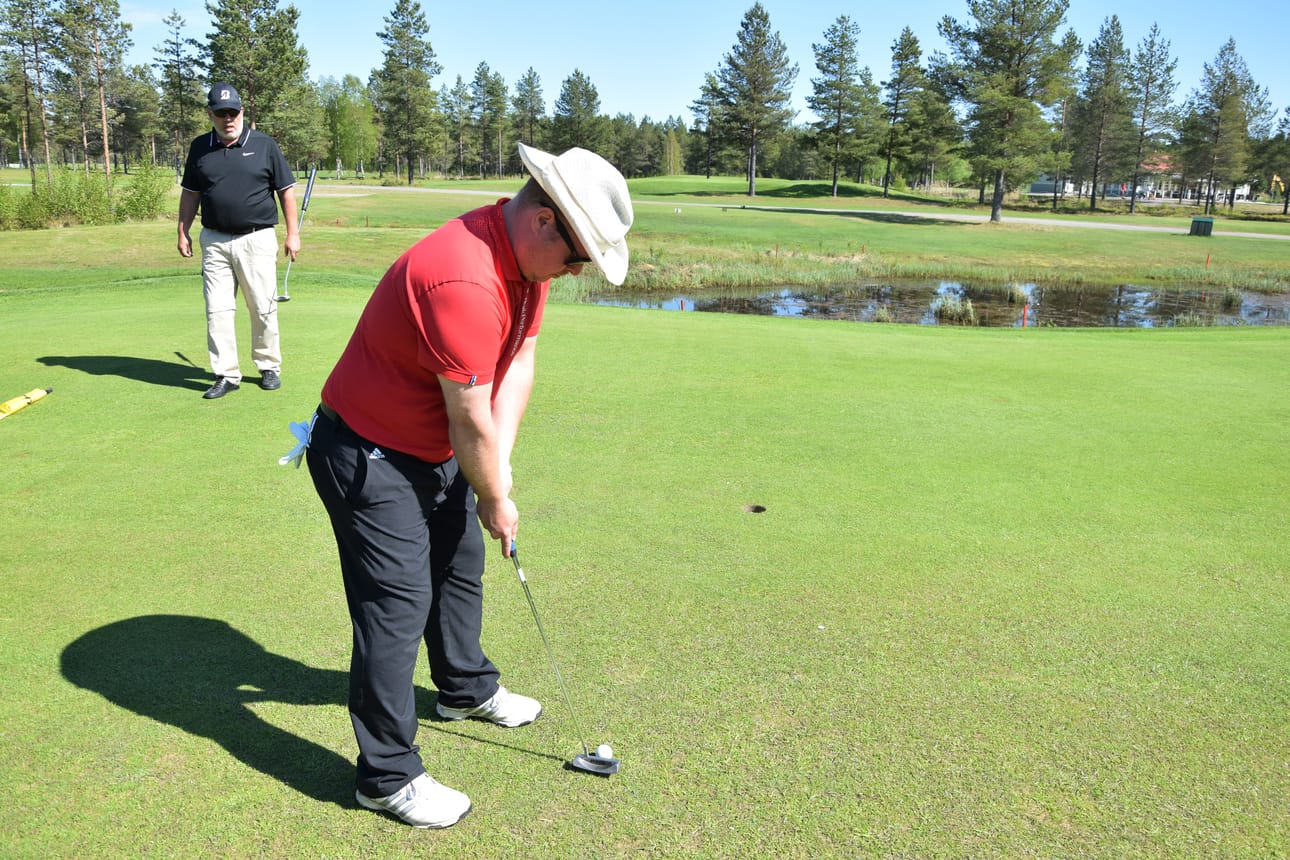 Siikajoen golfkenttä on monipuolinen ja sopivan haastava kaiken tasoisille pelaajille.