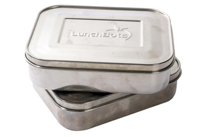 Teräksinen eväsrasia kestää hyvin kuumaa ruokaa. KUVA: Pekka Aho