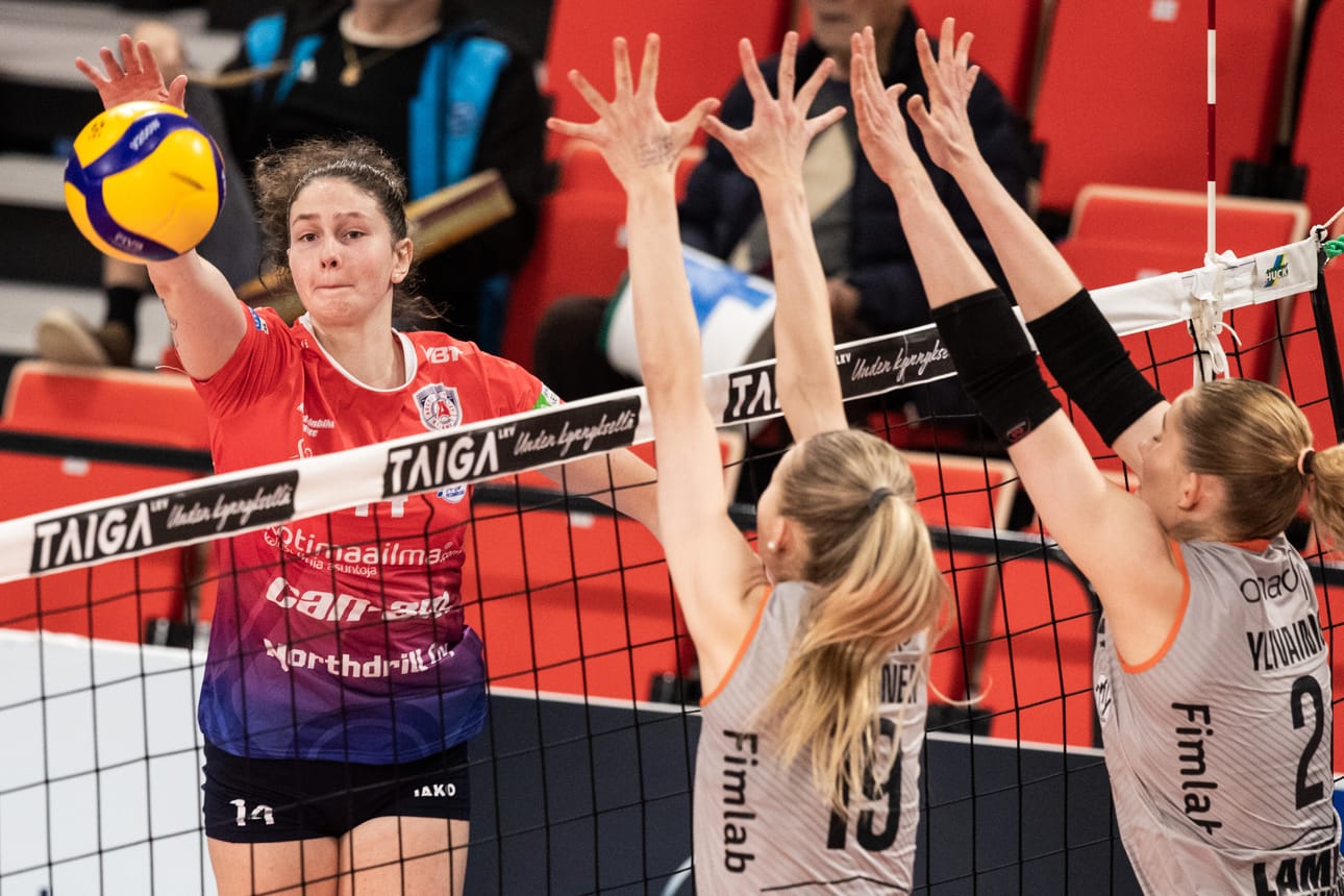 Sarah Glynn teki viikonvaihteen molemmissa otteluissa eniten pisteitä ArVon joukkueessa.