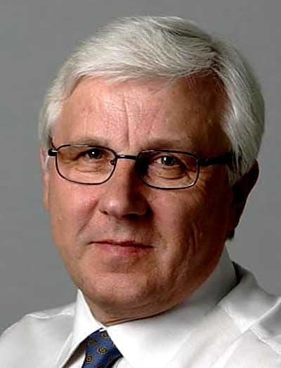 Kalevan päätoimittaja Risto Uimonen jää eläkkeelle.