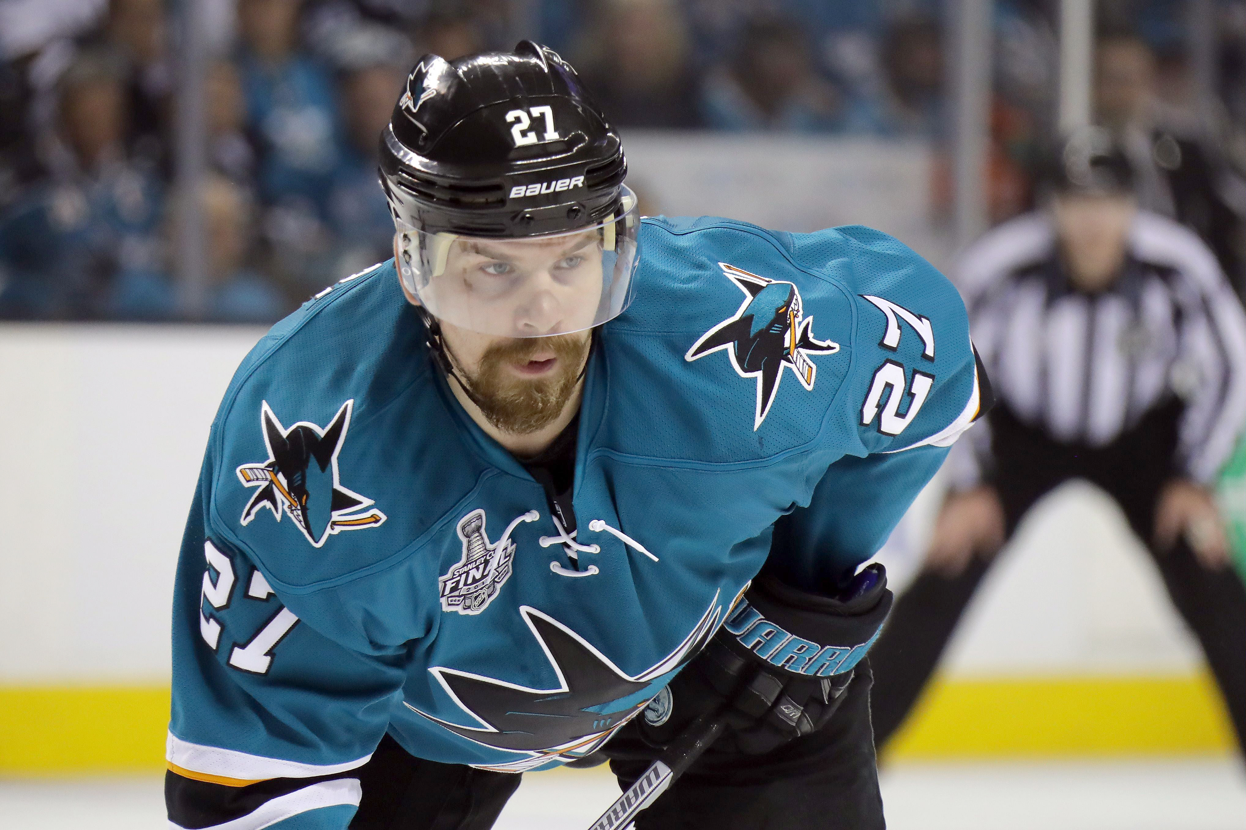Kärppä-taustainen Joonas Donskoi pelasi hienon tulokaskauden San Jose Sharksin paidassa. 